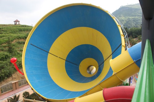 水上滑梯設(shè)備 水上滑梯設(shè)備